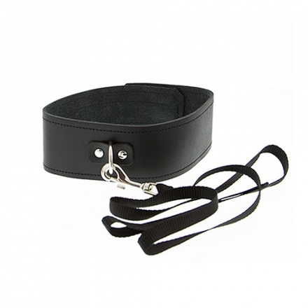 COLLAR DE CUERO NEGRO CON CORREA
