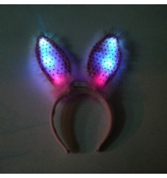 Diademas de coneja con luz.